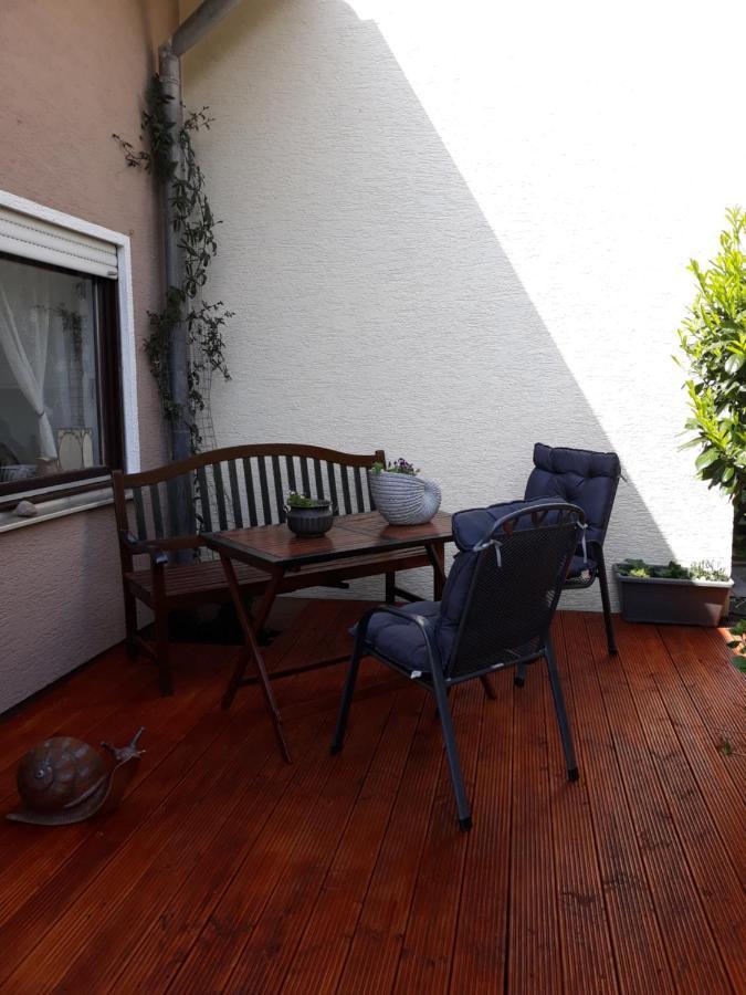Ferienwohnung am kleinen Stadtpark Langenselbold Exterior foto
